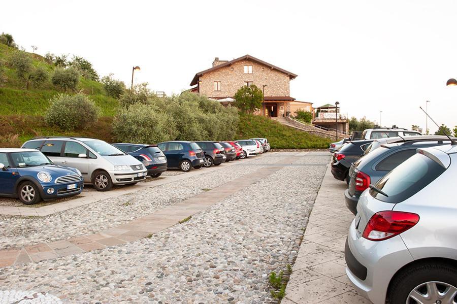 Hotel Fontana Santa Grumello del Monte Bagian luar foto