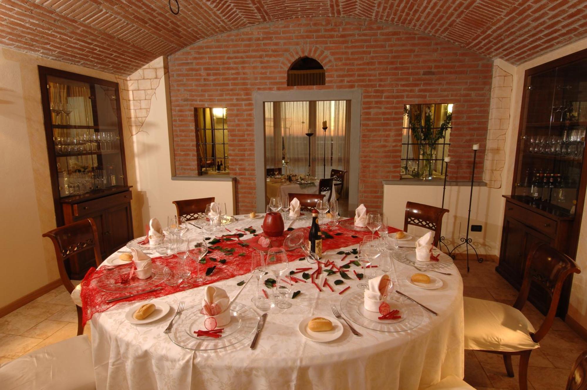 Hotel Fontana Santa Grumello del Monte Bagian luar foto